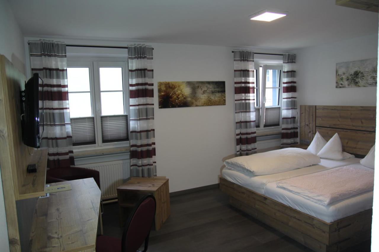 Hotel-Gasthof Zur Post Velburg Kültér fotó