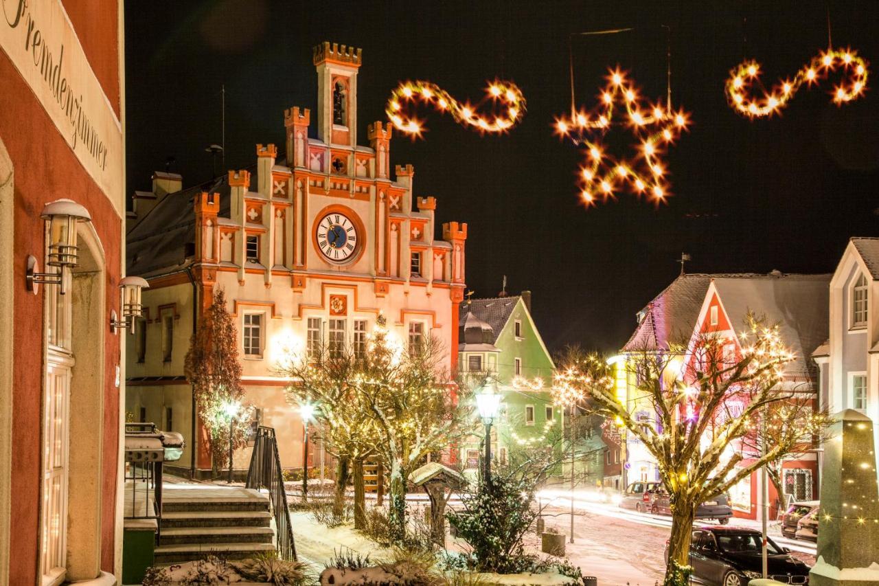 Hotel-Gasthof Zur Post Velburg Kültér fotó