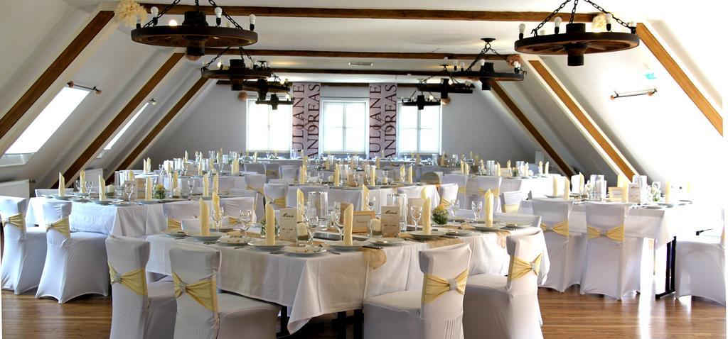 Hotel-Gasthof Zur Post Velburg Kültér fotó